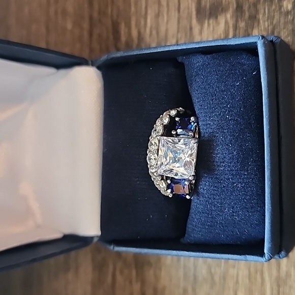 Size 5 Bradford Exchange Bridal Set - Picture 2 of 10